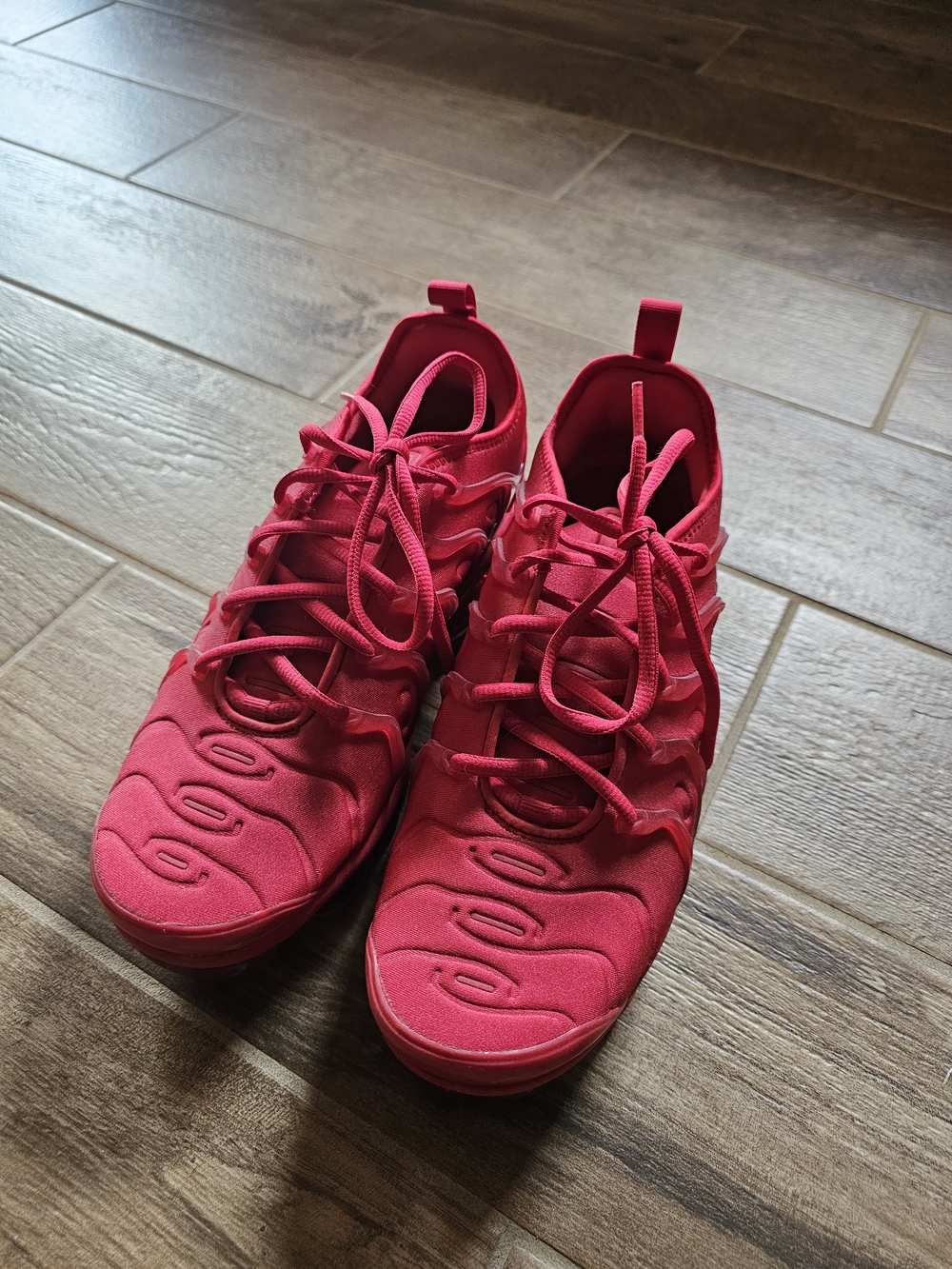 Nike Red Men's Athletic Lace-Up Sneakers